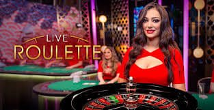 imperialt Android app home screen with live football and casino options